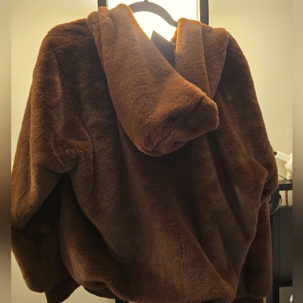 Forever 21 Chocolate Faux Fur Coat - Picture 2 of 4